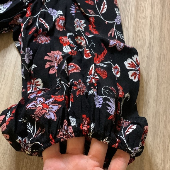 NWT Banana Republic Floral Print Peplum Wrap Top Size XS black red - Picture 3 of 10